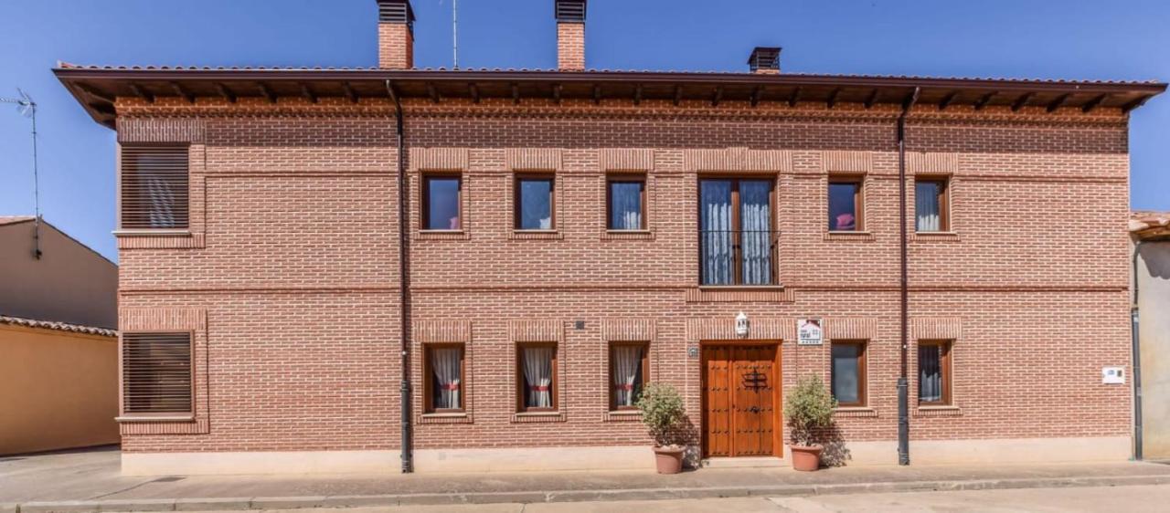 Casa Del Trotamundos Guest House Villamayor de Campos Exterior photo